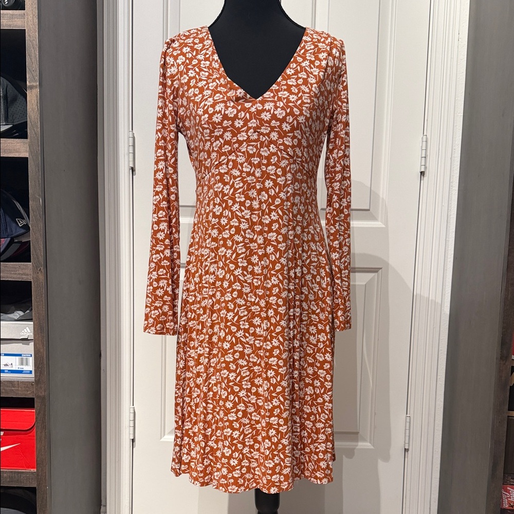 Old Navy Burnt Orange Floral Long Sleeve Dress (HU)